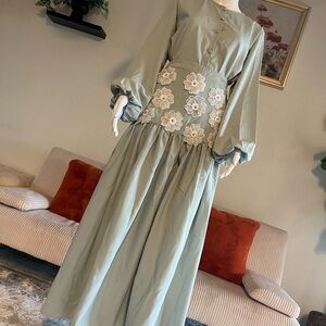 Elegant Green Floral Maxi Dress